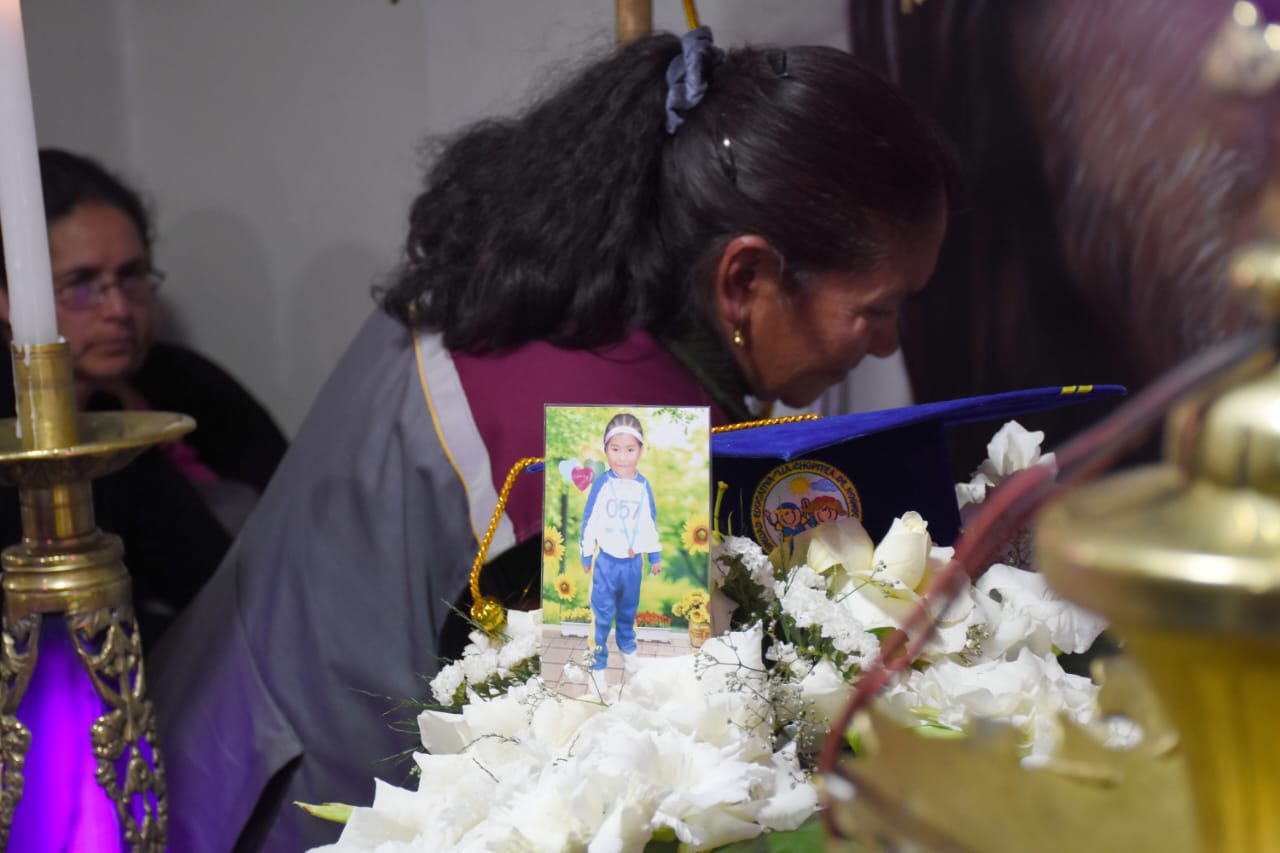 Hallan el cadáver de Camila, la niña que desapareció a causa de la mazamorra