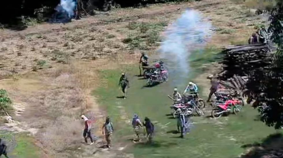 Avasalladores de Santa Rita atacan a policías dejando a seis heridos