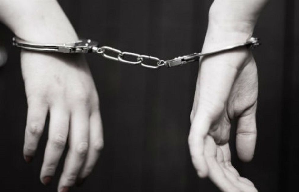 La Paz: Detienen por complicidad a la madre del acusado de feminicidio de Leslie