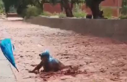 Rescatan a un niño que fue arrastrado por un río en el municipio de Tupiza