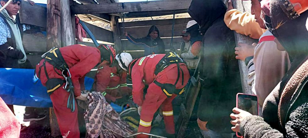 Luto minero en Potosí: Cuatro trabajadores mueren por inhalar gas tóxico