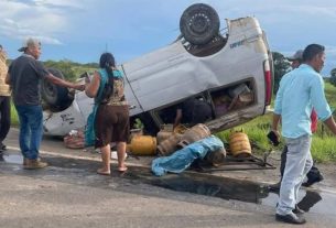 Personas heridas tras vuelco de vehículo en carretera San Ignacio - Trinidad