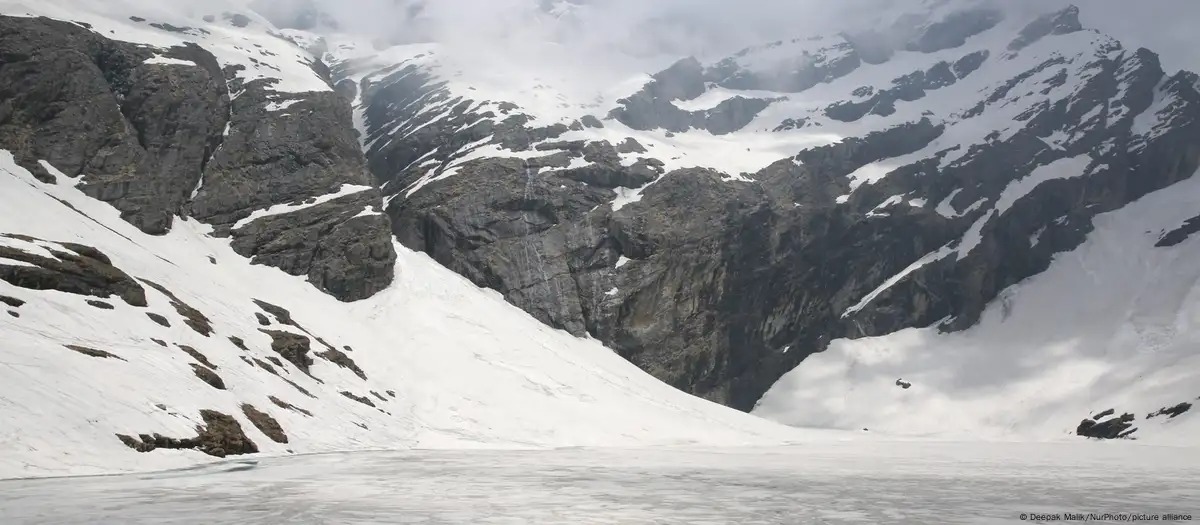 India: reportan 41 desaparecidos tras avalancha de nieve