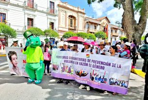 Mujeres inician marcha en Sucre y exigen justicia rápida en casos de violación a niñas