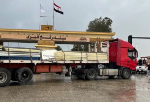Egipto envía casas prefabricadas para familias de Gaza