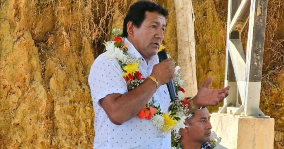 Alcalde de Mapiri recibe detención domiciliaria por acopiar y vender diésel