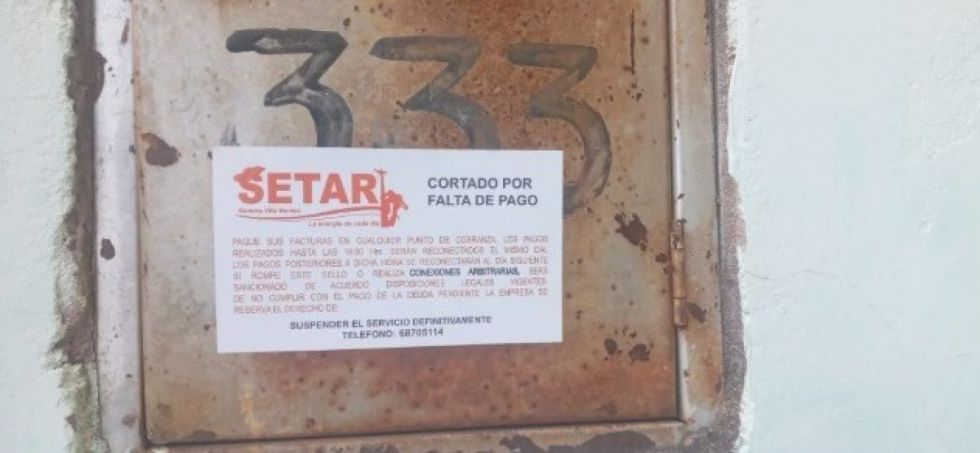 Setar de Tarija retira servicio de luz a 21 colegios que adeudan al ente