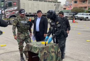 Felcn secuestra 136 kilos de cocaína peruana en La Paz