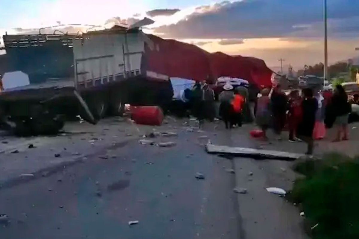Accidente de tránsito deja tres muertos y siete heridos