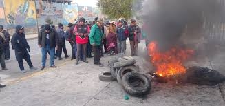 Vecinos de Pomamaya cercan la Alcaldía alteña y agreden a funcionarios