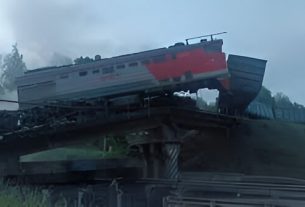 Siete muertos al derrumbarse dos puentes en Rusia